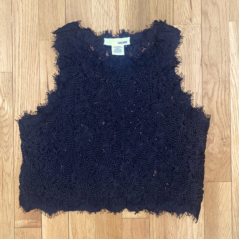 LACE BLACK CROP TOP MEDIUM